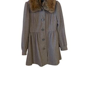 H&M wool blend faux fur collar grey PRINCESS coat.